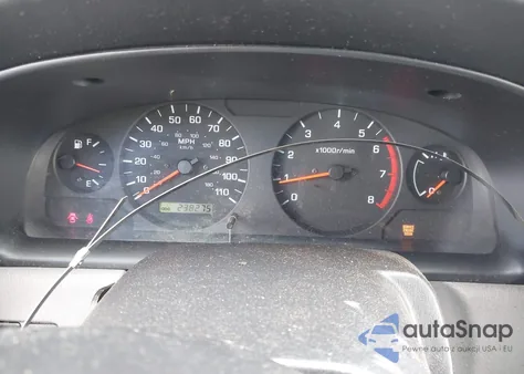 2001 Nissan Xterra Xe-V6 from USA, damaged, VIN 5N1ED28T81C523492